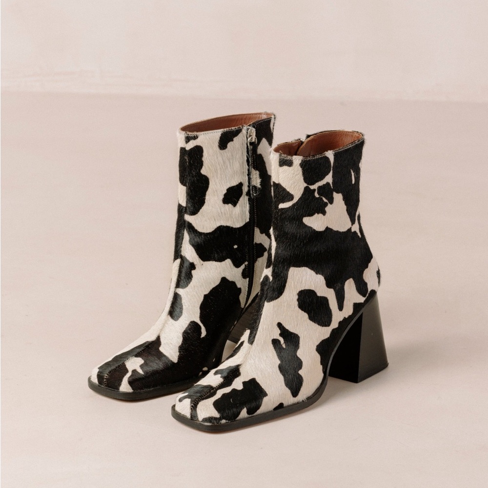 ALOHAS South Cow Heeled Boots square toe Made in Spain Size 38 (7.5)